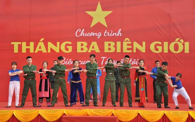 Chương trình Tháng Ba biên giới diễn ra sôi nổi.