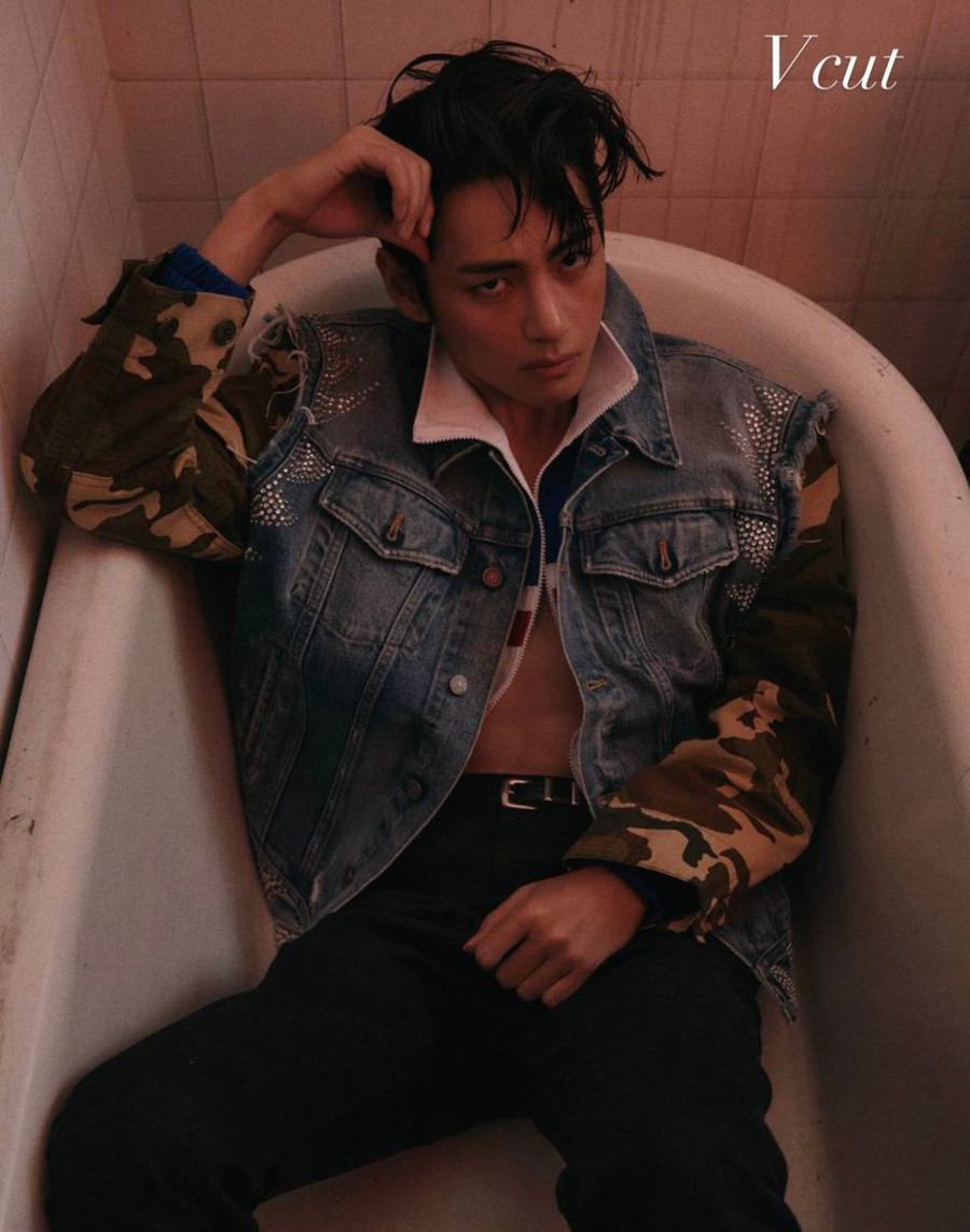 Sự biến đổi ngoại hình 360 độ của V khiến fan ngỡ ngàng.