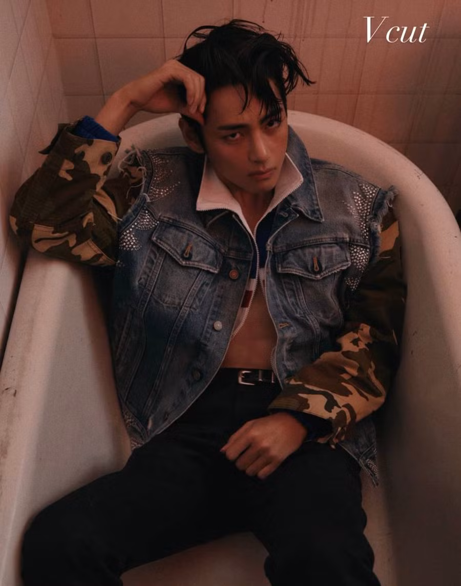 Sự biến đổi ngoại hình 360 độ của V khiến fan ngỡ ngàng.