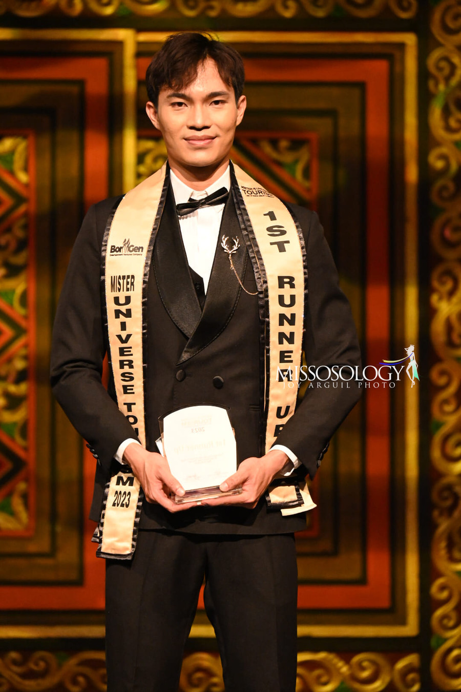 Huỳnh Võ Hoàng Sơn đăng quang Á vương Du lịch Hoàn vũ 2023. Huỳnh Võ Hoàng Sơn đăng quang Á vương Du lịch Hoàn vũ 2023.