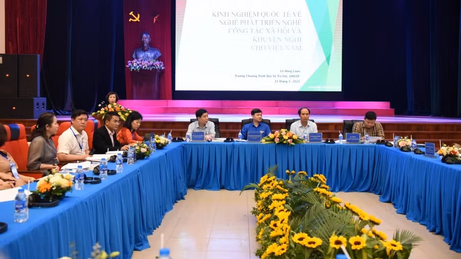 Phát triển dịch vụ công tác xã hội Việt Nam