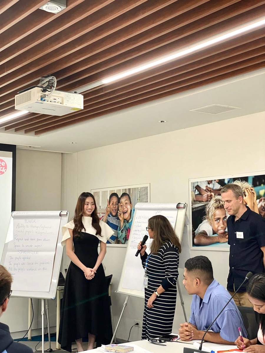 Không khí buổi hội thảo diễn ra sôi động, cởi mở. Không khí buổi hội thảo diễn ra sôi động, cởi mở.