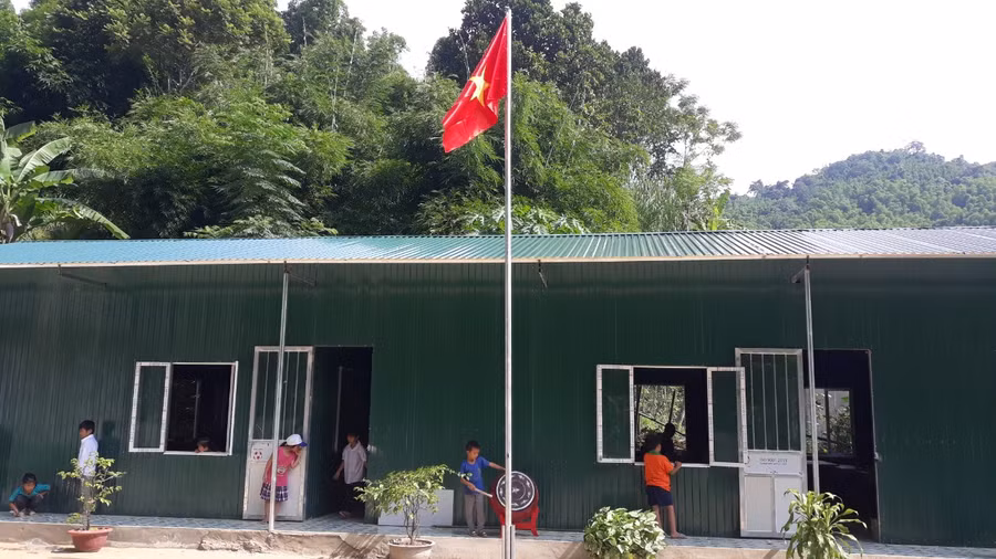 Điểm trường Sa Ná (Trường Tiểu học Na Mèo, huyện Quan Sơn, Thanh Hóa) đã sẵn sàng đón ngày khai giảng.