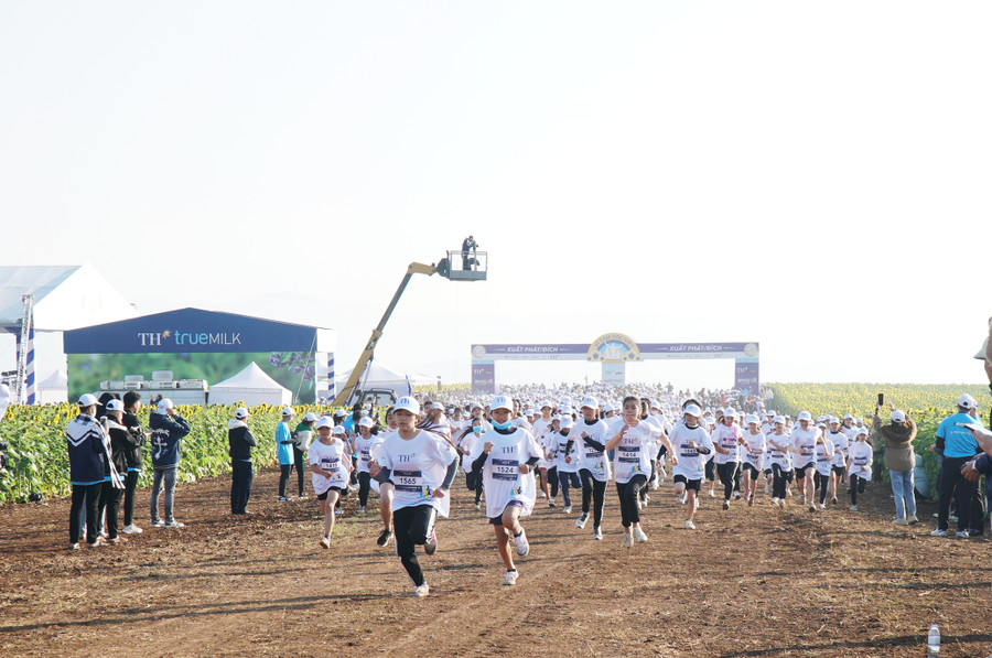 S-Race 2022 tại Nghệ An có gần 4.000 học sinh, sinh viên các trường học trên địa bàn tham gia.