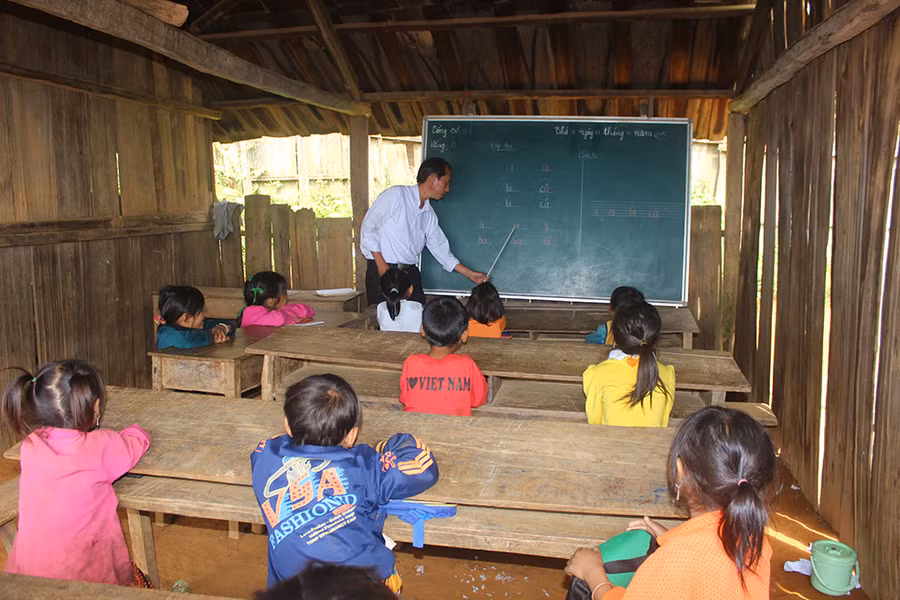 Thò Pạ Sáu từng là giáo viên cắm bản lâu năm