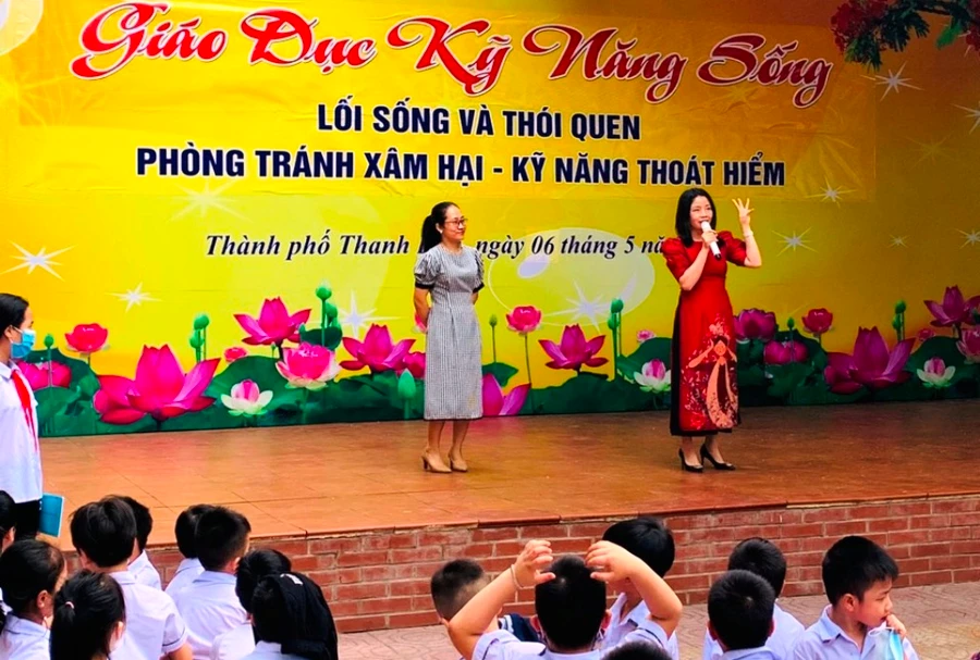 Trường Tiểu học Minh Khai 1, TP Thanh Hóa tổ chức Giáo dục kỹ năng sống cho học sinh. Ảnh: Nhà trường cung cấp.