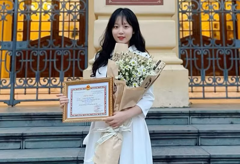 Nhật Vy xuất sắc giành giải Nhì cuộc thi “Tuổi trẻ học tập và làm theo tư tưởng, đạo đức, phong cách Hồ Chí Minh” năm học 2022-2023.