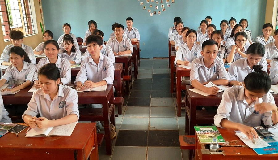 Học sinh Trường THPT Chu Văn An (Sầm Sơn, Thanh Hóa) trong giờ học. Ảnh: TL. Học sinh Trường THPT Chu Văn An (Sầm Sơn, Thanh Hóa) trong giờ học. Ảnh: TL.