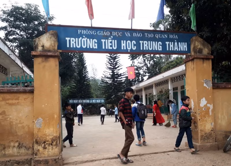 Học sinh Trường PTDTBT-THCS Trung Thành được chuyển đến học tại Trường Tiểu học Trung Thành.