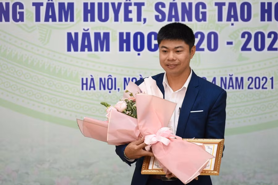 Tác giả Trần Tuấn Ngọc
