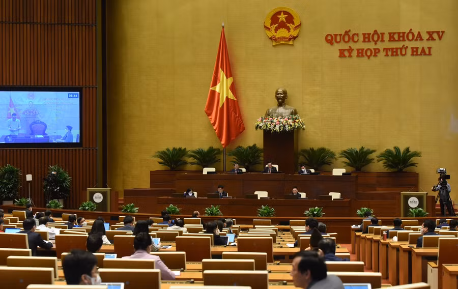 Ngày 8/11, Quốc hội thảo luận về kế hoạch phát triển kinh tế - xã hội và công tác phòng chống dịch. Ảnh: Quang Khánh