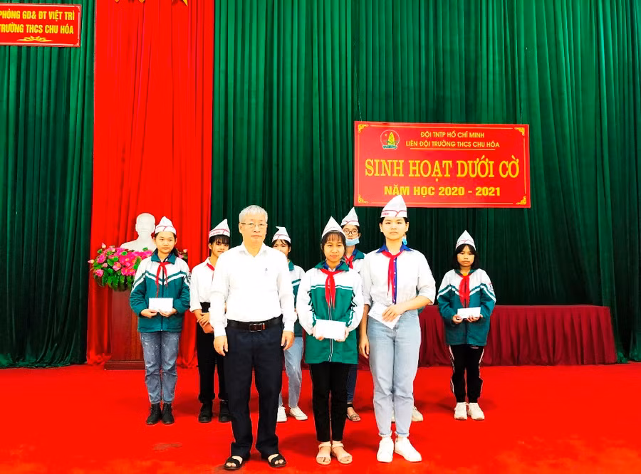 Trường THCS Chu Hóa đã và đang kết hợp đa dạng các hình thức giáo dục đạo đức, lối sống cho học sinh