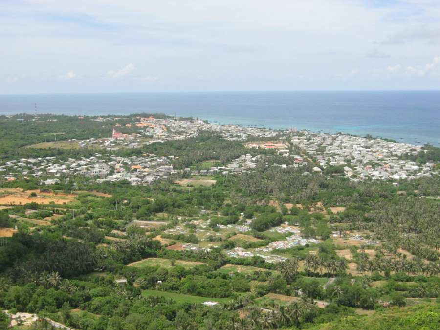 Một góc của huyện đảo Phú Quý. Ảnh: Mạnh Tùng Một góc của huyện đảo Phú Quý. Ảnh: Mạnh Tùng