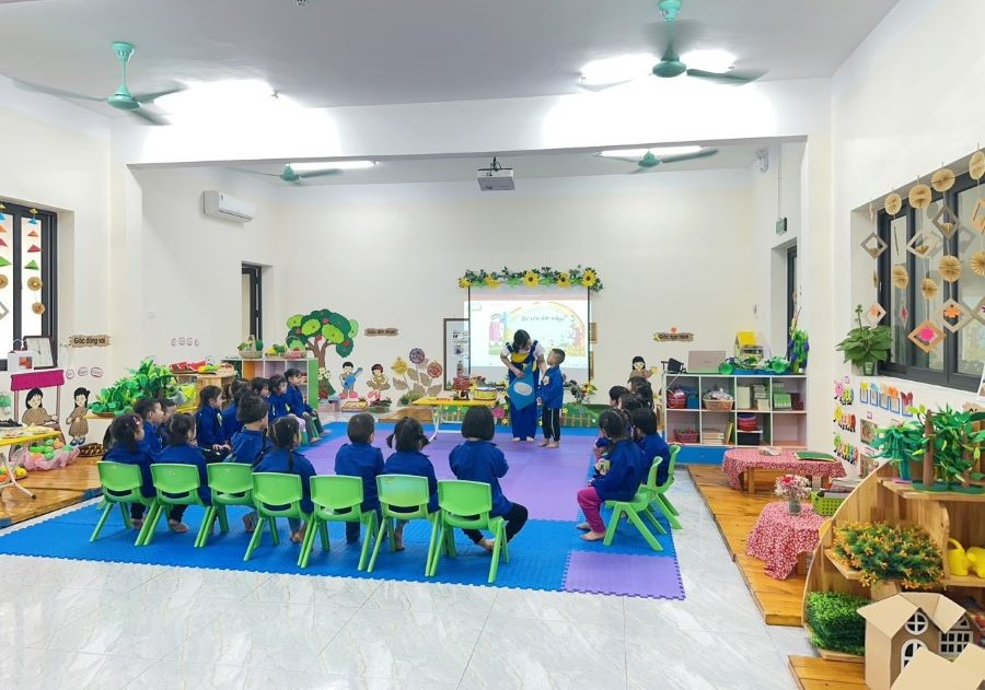 Lớp học trường Mầm non Hương Canh khang trang, sạch đẹp.