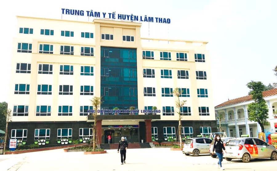 Khuôn viên TTYT huyện Lâm Thao khang trang, sạch, đẹp. Khuôn viên TTYT huyện Lâm Thao khang trang, sạch, đẹp.