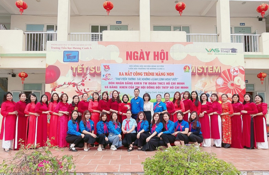 Ra mắt công trình măng non &quot;Thư viện tương tác không gian sinh hoạt đội&quot; tại Trường Tiểu học Hương Canh A.