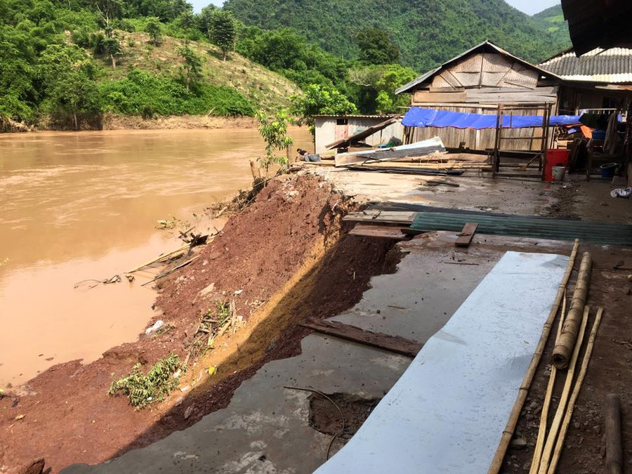 Trước đó, 2 trận lũ liên tiếp đã cuốn trôi, làm sạt lở nhiều công trình nhà cửa, trường học xã Mỹ Lý, huyện Kỳ Sơn Trước đó, 2 trận lũ liên tiếp đã cuốn trôi, làm sạt lở nhiều công trình nhà cửa, trường học xã Mỹ Lý, huyện Kỳ Sơn