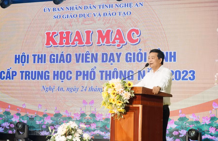 Ông Võ Văn Mai - Phó Giám đốc Sở GD&amp;ĐT Nghệ An mong muốn giáo viên dự thi sẽ thể hiện được hết năng lực, sáng tạo trong dạy học. Ảnh: Hồ Lài