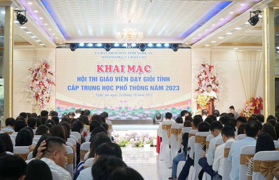 Hội thi giáo viên dạy giỏi cấp THPT năm 2023 tỉnh Nghệ An có 706 thầy cô tham gia. Ảnh: Hồ Lài. Hội thi giáo viên dạy giỏi cấp THPT năm 2023 tỉnh Nghệ An có 706 thầy cô tham gia. Ảnh: Hồ Lài.