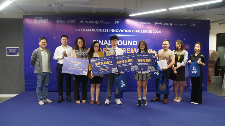 Giải nhất thuộc về nhóm Pioneer. Ảnh: Mạnh Tùng.