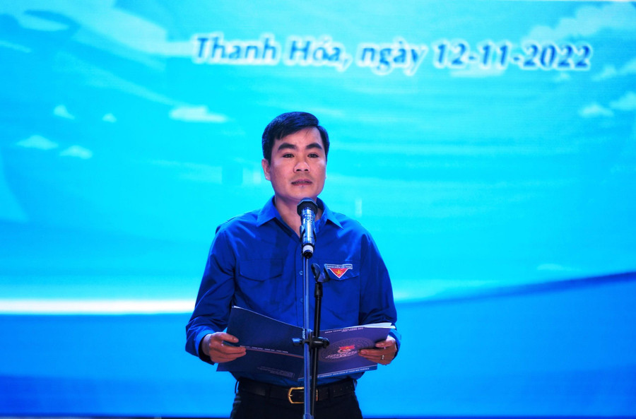 Anh Lê Văn Châu - Bí thư Tỉnh đoàn Thanh Hóa phát biểu tại buổi lễ.