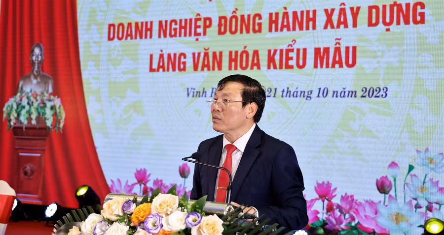 Ông Lê Duy Thành - Chủ tịch UBND tỉnh Vĩnh Phúc phát biểu tại hội nghị.