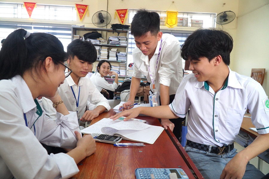 Học sinh dân tộc có ý thức tự học cao và quyết tâm, nỗ lực để đạt kết quả tốt tại kỳ thi tốt nghiệp THPT. Ảnh: Hồ Lài. Học sinh dân tộc có ý thức tự học cao và quyết tâm, nỗ lực để đạt kết quả tốt tại kỳ thi tốt nghiệp THPT. Ảnh: Hồ Lài.