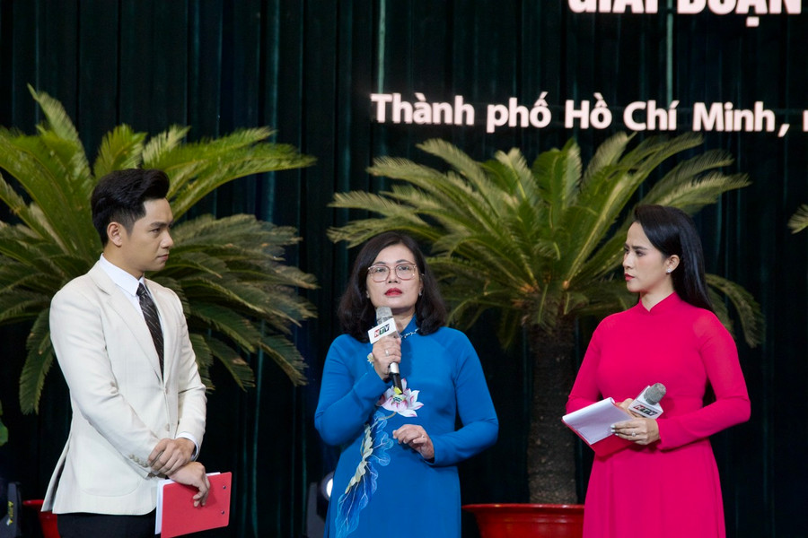 PGS.TS - Bác sĩ Hoàng Thị Diễm Tuyết chia sẻ tại hội nghị. (Ảnh: Hoàng Phúc)