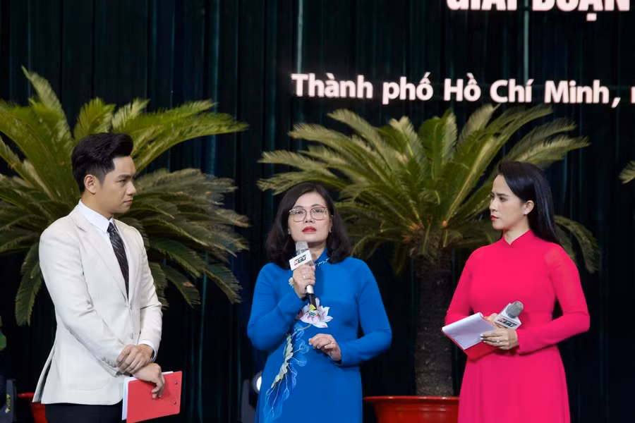 PGS.TS - Bác sĩ Hoàng Thị Diễm Tuyết chia sẻ tại hội nghị. (Ảnh: Hoàng Phúc)