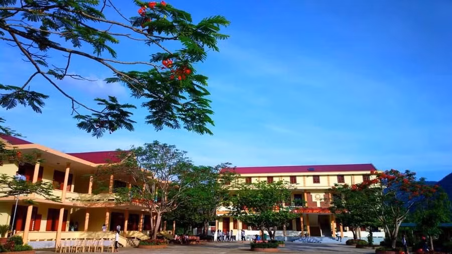 Trường THCS Tân Hóa.