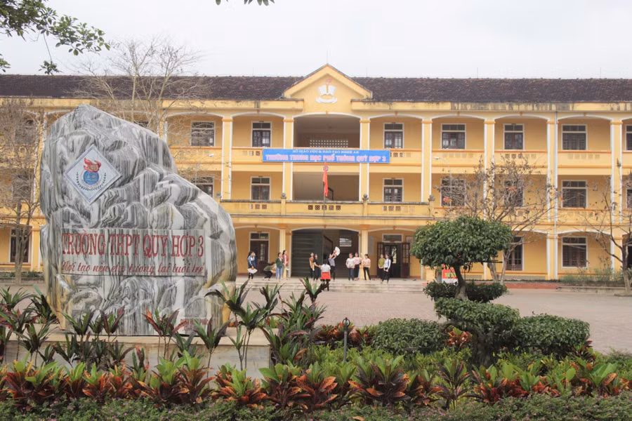 Học sinh Trường THPT Quỳ Hợp 3 (huyện Quỳ Hợp, Nghệ An) tự sinh hoạt CLB.