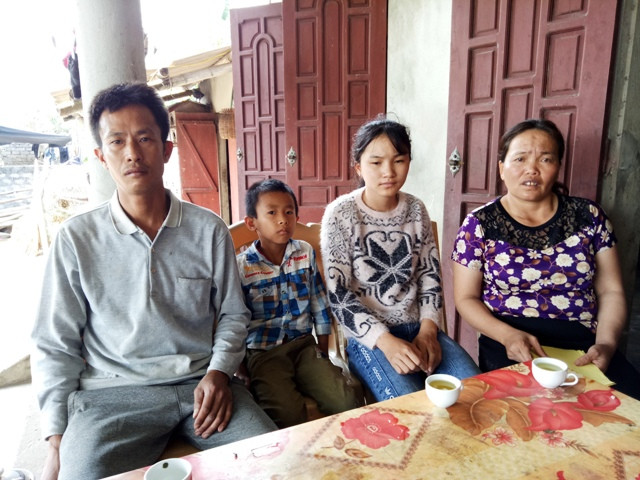 Hai cha con anh Chiến về sống với mẹ con chị Lan Hai cha con anh Chiến về sống với mẹ con chị Lan