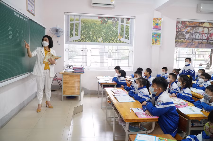 Ngoài tập trung giải quyết số giáo viên hợp đồng, ngành Giáo dục Nghệ An cũng ưu tiên tuyển dụng giáo viên dạy môn mới để đáp ứng Chương trình GDPT 2018.