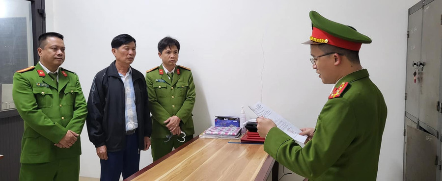 Công Minh Thảo tại cơ quan điều tra. Ảnh: Công an Phú Thọ