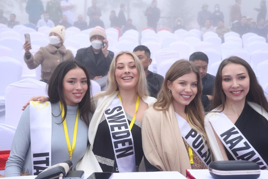 Các thí sinh hoa hậu có mặt sớm tại sự kiện. Các thí sinh hoa hậu có mặt sớm tại sự kiện.