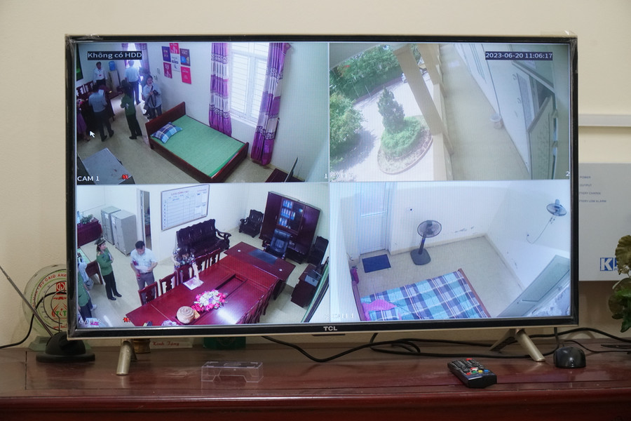 Phòng lưu trữ đề thi, bài thi của thí sinh phải đảm bảo các tiêu chuẩn theo quy định và có camera giám sát 24/24. Ảnh: Hồ Lài. Phòng lưu trữ đề thi, bài thi của thí sinh phải đảm bảo các tiêu chuẩn theo quy định và có camera giám sát 24/24. Ảnh: Hồ Lài.