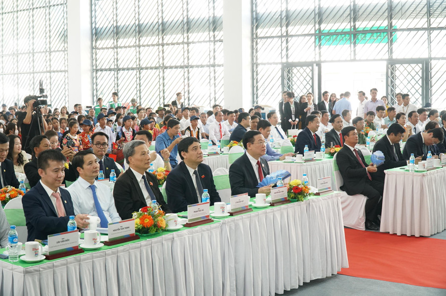 Các đại biểu về tham dự Lễ Khai giảng năm học 2022-2023 và khánh thành, bàn giao công trình Trường THPT Kỳ Sơn, Nghệ An. Các đại biểu về tham dự Lễ Khai giảng năm học 2022-2023 và khánh thành, bàn giao công trình Trường THPT Kỳ Sơn, Nghệ An.