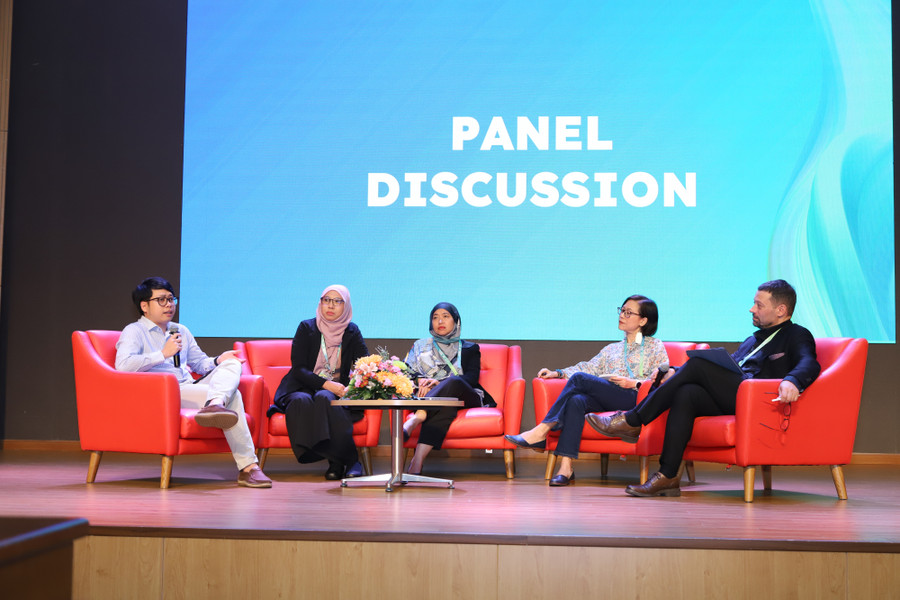 Buổi tọa đàm trong khuôn khổ ArtTech Fusion 2023. Ảnh: UEH