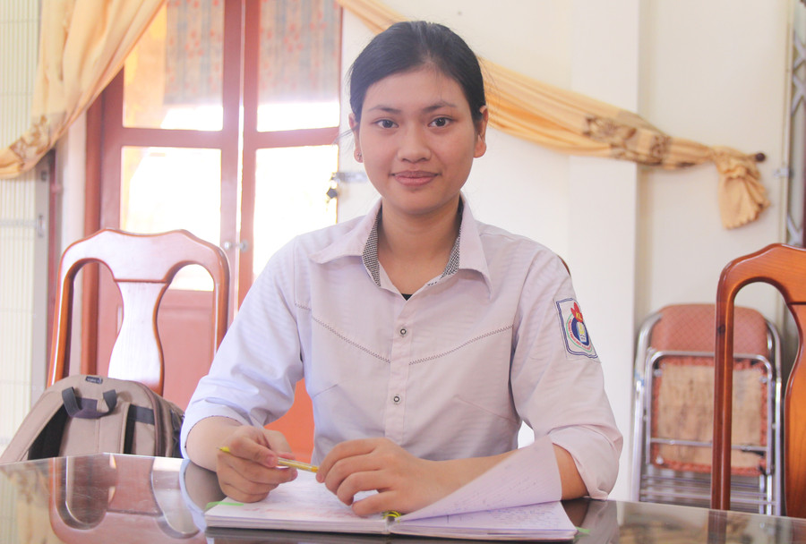 Em Nguyễn Thị Hà Giang, đạt điểm thủ khoa khối A tỉnh Nghệ An năm 2019 Em Nguyễn Thị Hà Giang, đạt điểm thủ khoa khối A tỉnh Nghệ An năm 2019