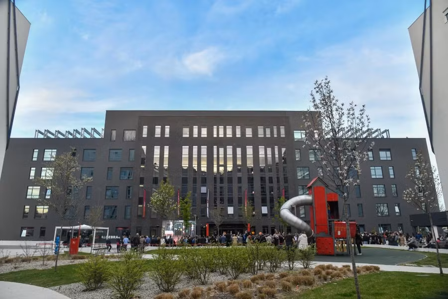 Là một trong những trường Đại học - Cao đẳng xanh nhất ở châu Âu, Algebra tham gia vào nhiều dự án bền vững.
