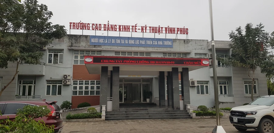 Trường CĐ Kinh tế - Kỹ thuật Vĩnh Phúc nơi em H. theo học