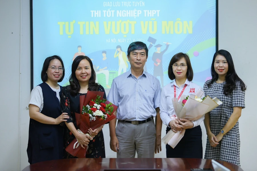 Thi tốt nghiệp THPT: Tự tin vượt vũ môn