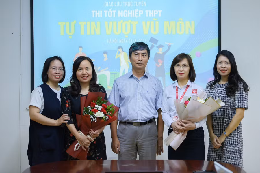 Thi tốt nghiệp THPT: Tự tin vượt vũ môn