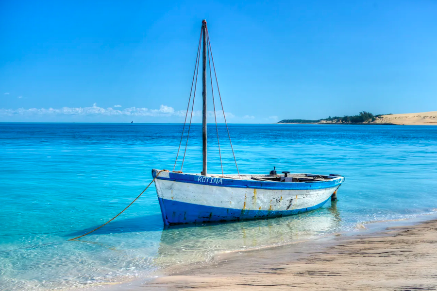 Một loại thuyền đánh cá truyền thống của Châu Phi.