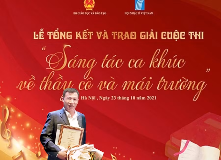 Thầy Lê Anh Hà tác giả ca khúc Tiếng hát trên non đạt giải Ba cuộc thi Sáng tác ca khúc về thầy cô và mái trường.