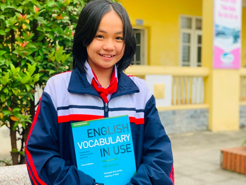 Em Nguyễn Trà My thủ khoa môn Tiếng Anh với 17 điểm.