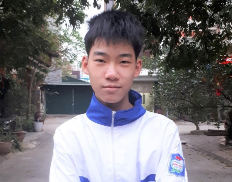 Em Nguyễn Minh Đức đạt điểm tối đa môn Tin học 20/20 điểm.