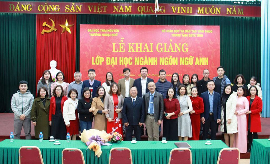 41 học viên trúng tuyển lớp đại học Trường Ngoại ngữ sẽ học tại Trung tâm GDTX tỉnh Vĩnh Phúc