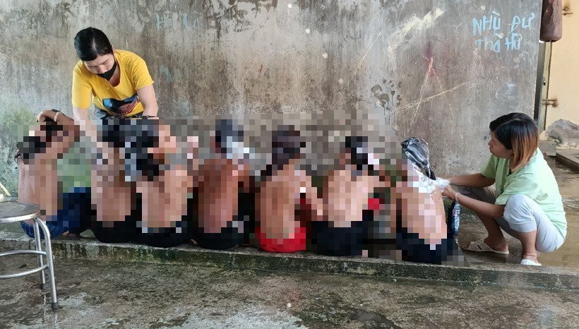 Tắm gội cho học trò Tắm gội cho học trò