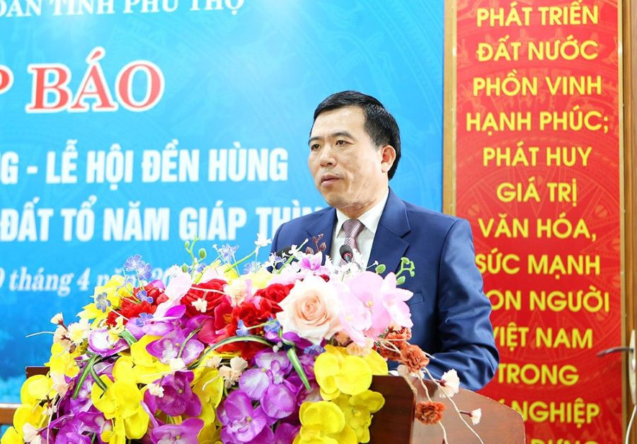 Ông Nguyễn Minh Tường - Giám đốc Sở Thông tin và Truyền thông tỉnh Phú Thọ phát biểu tại buổi họp báo. Ông Nguyễn Minh Tường - Giám đốc Sở Thông tin và Truyền thông tỉnh Phú Thọ phát biểu tại buổi họp báo.